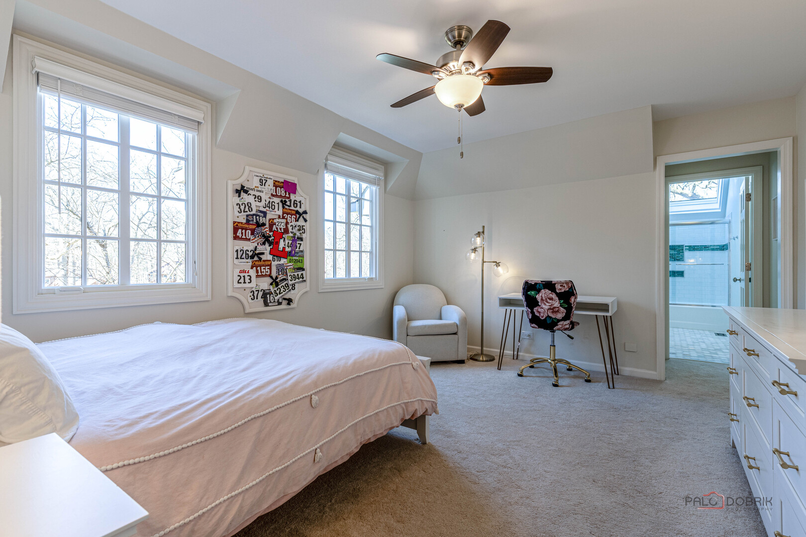 609 Old Hickory Lane, Libertyville, IL 60048