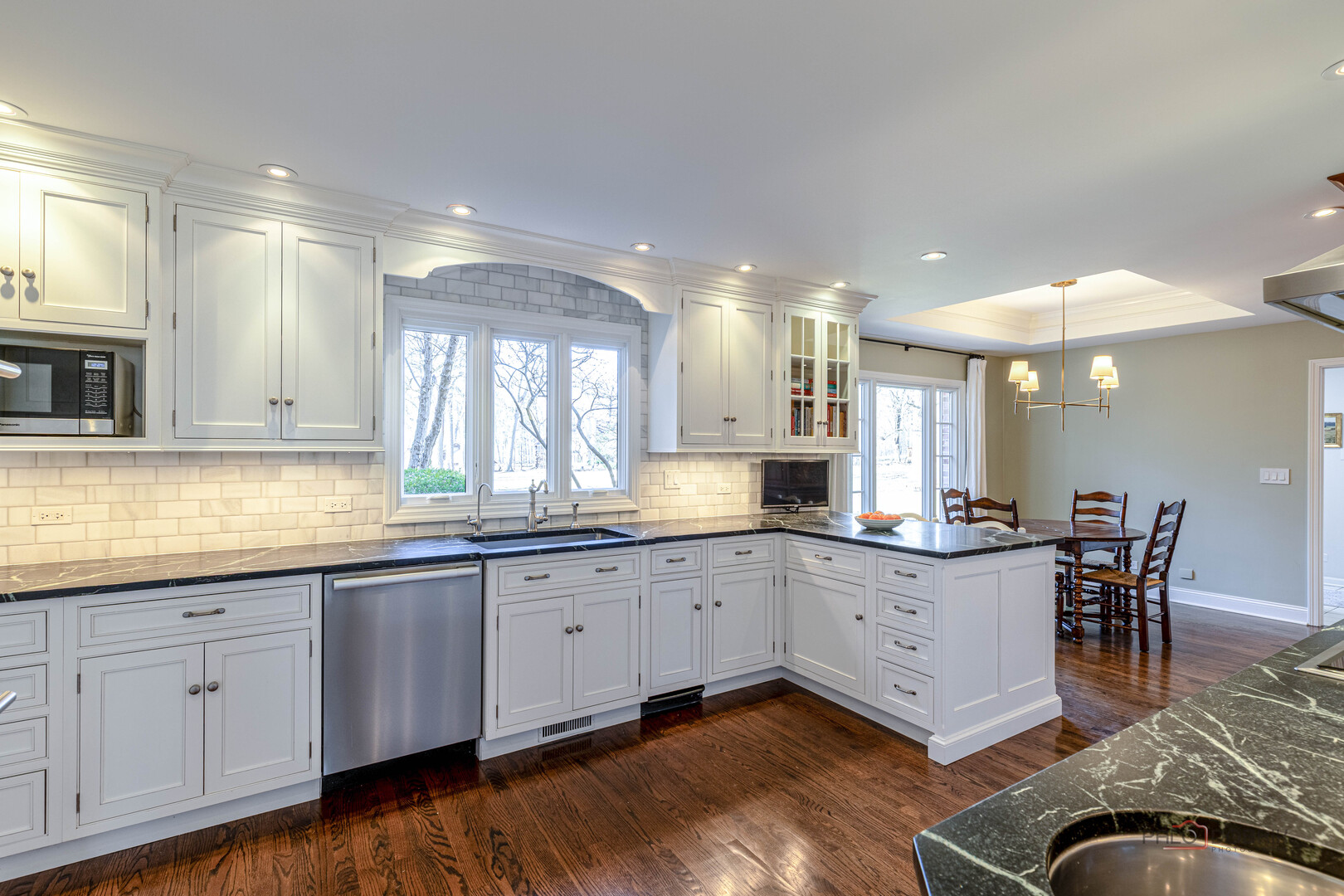 609 Old Hickory Lane, Libertyville, IL 60048