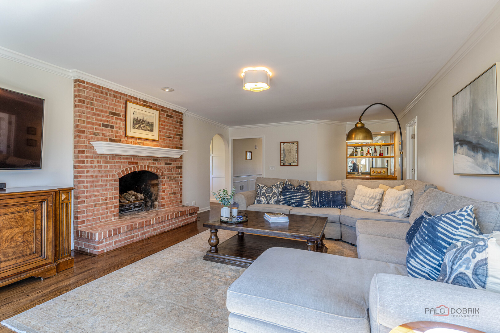 609 Old Hickory Lane, Libertyville, IL 60048