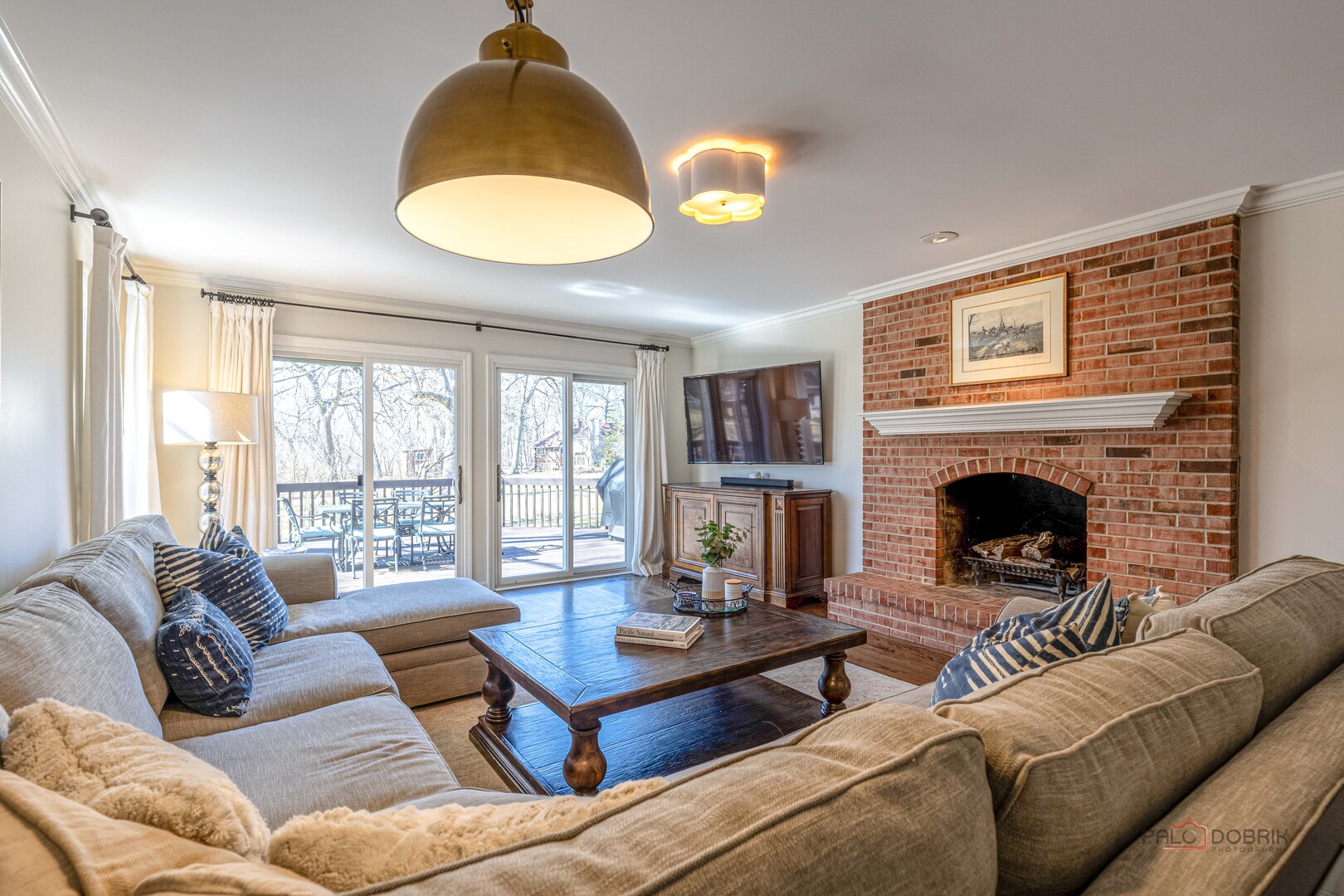 609 Old Hickory Lane, Libertyville, IL 60048