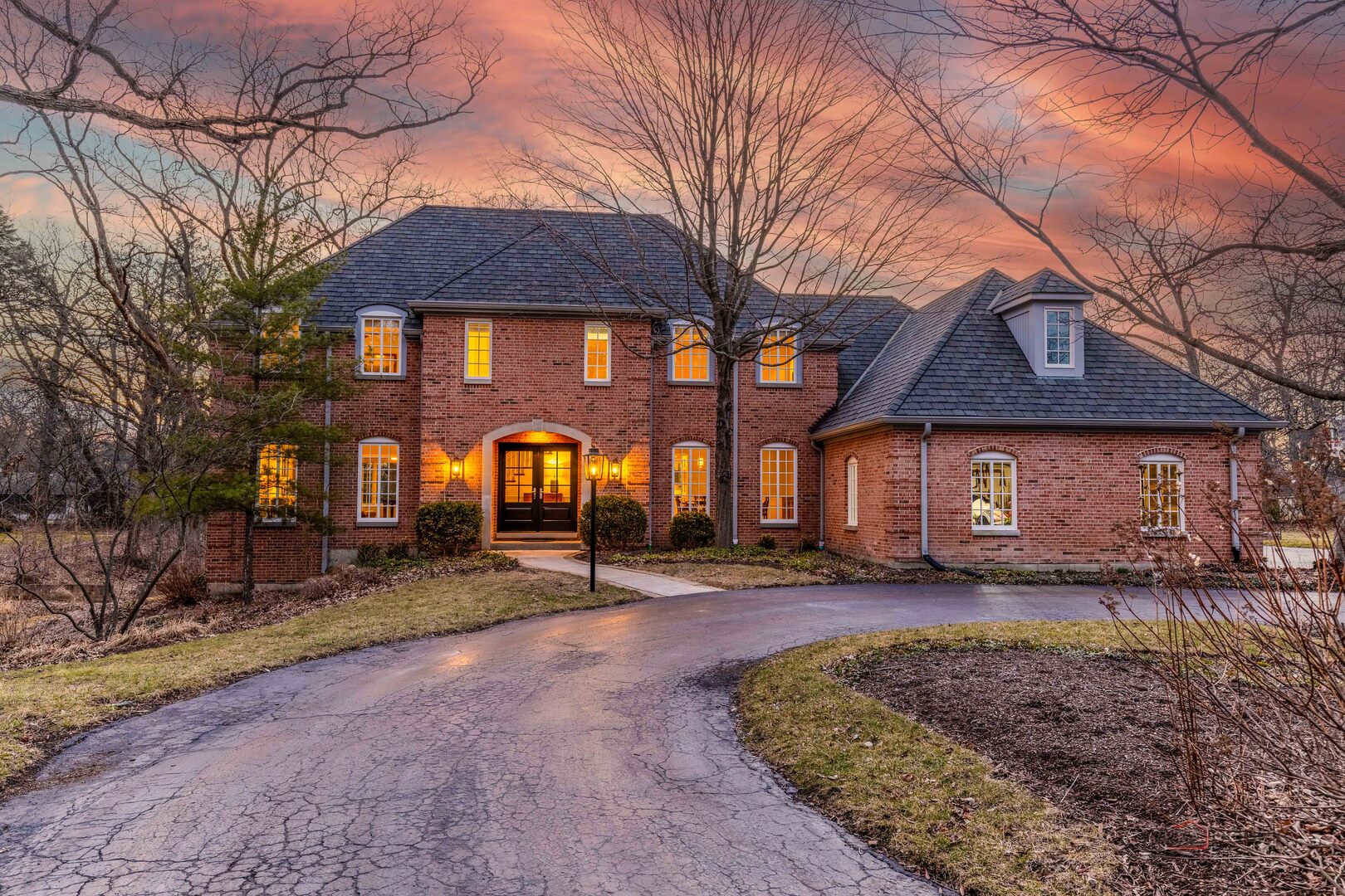 609 Old Hickory Lane, Libertyville, IL 60048