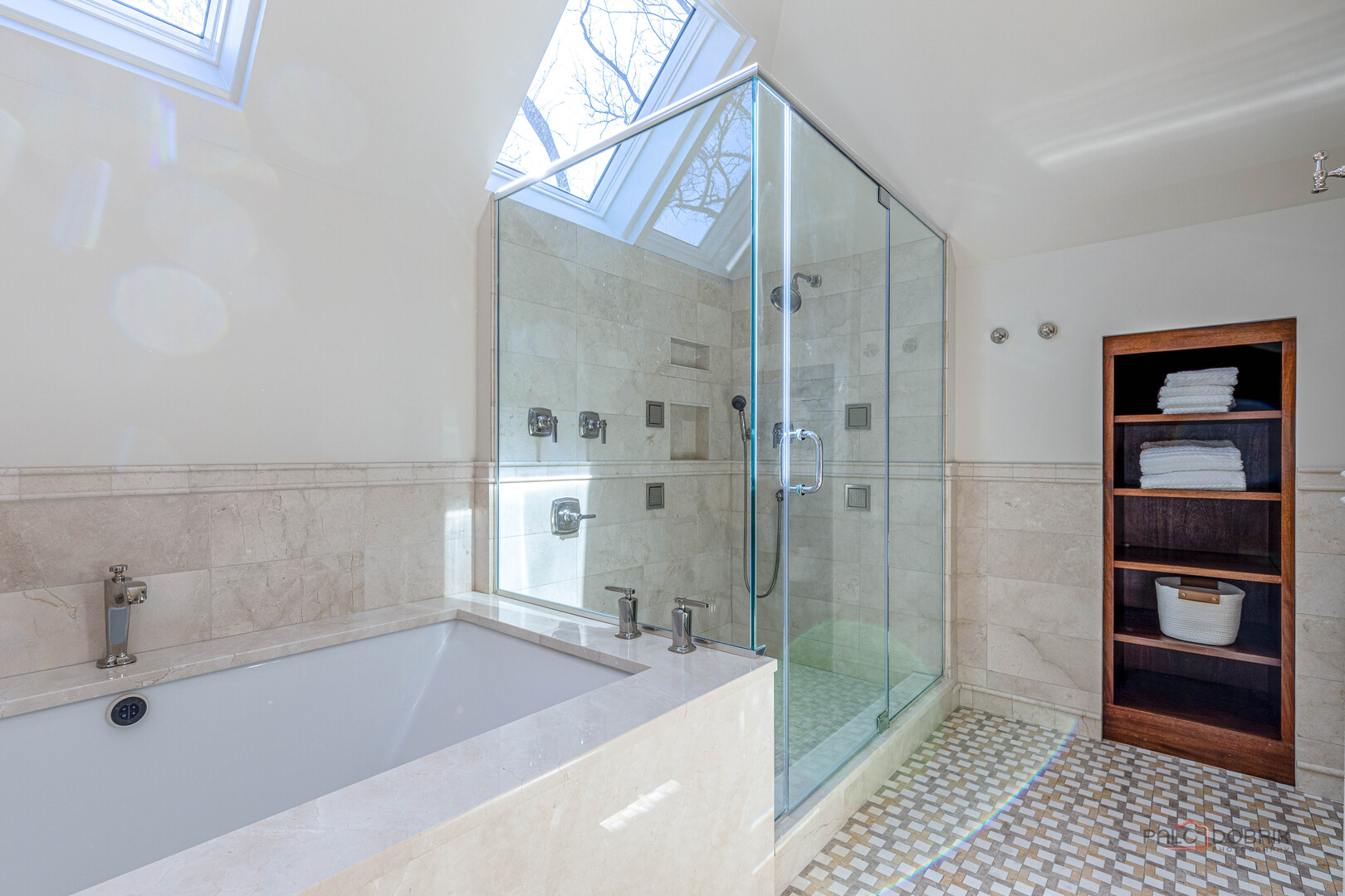 609 Old Hickory Lane, Libertyville, IL 60048