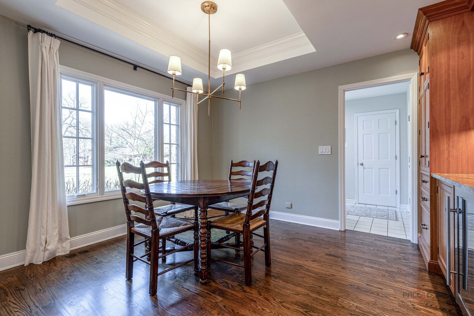 609 Old Hickory Lane, Libertyville, IL 60048