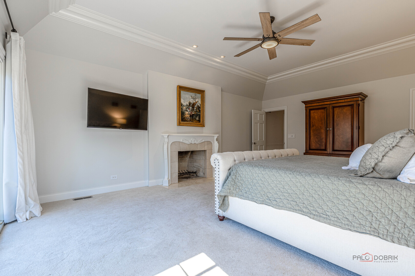 609 Old Hickory Lane, Libertyville, IL 60048