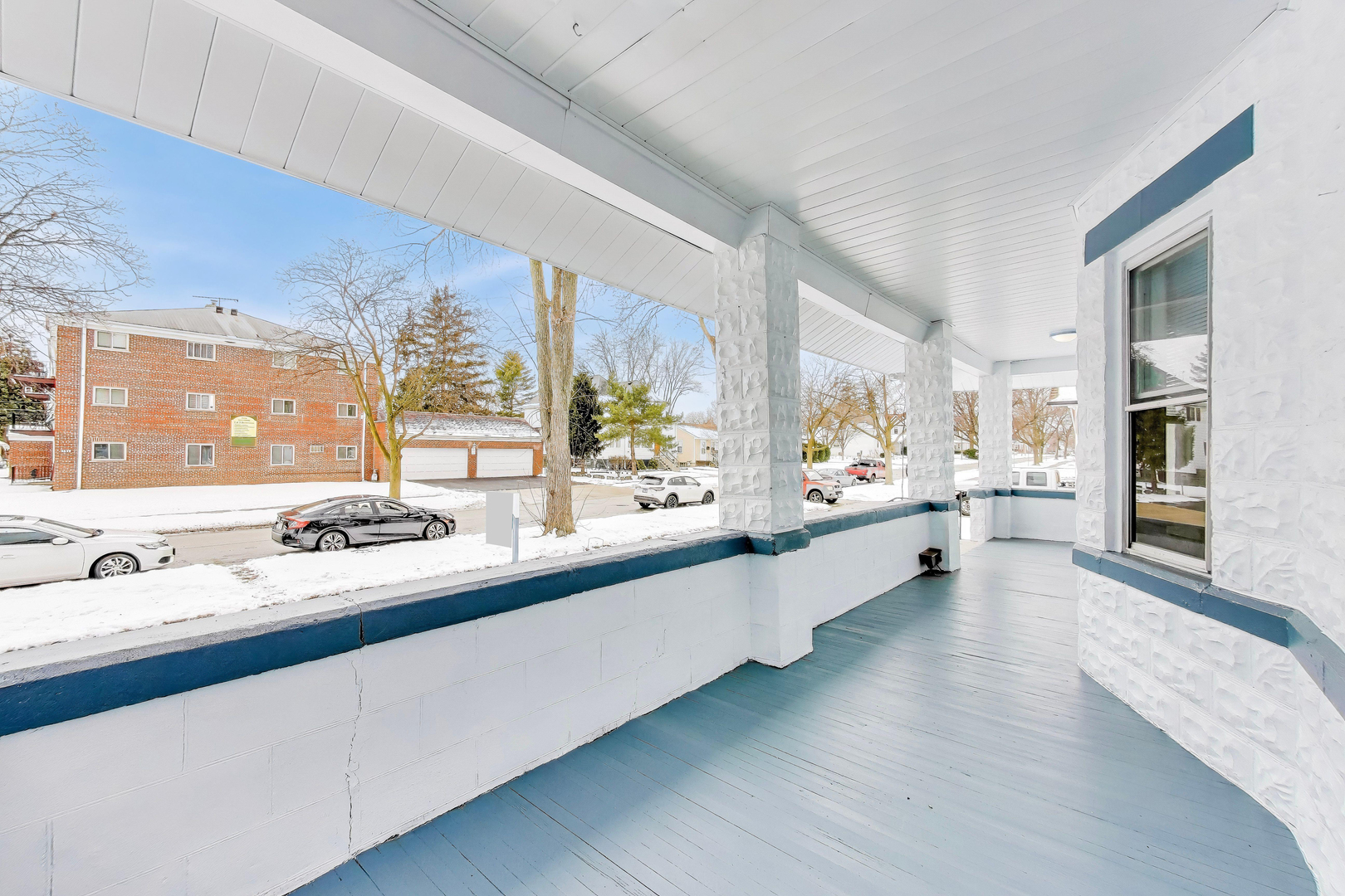 1638 Oakwood Avenue, Des Plaines, IL 60016