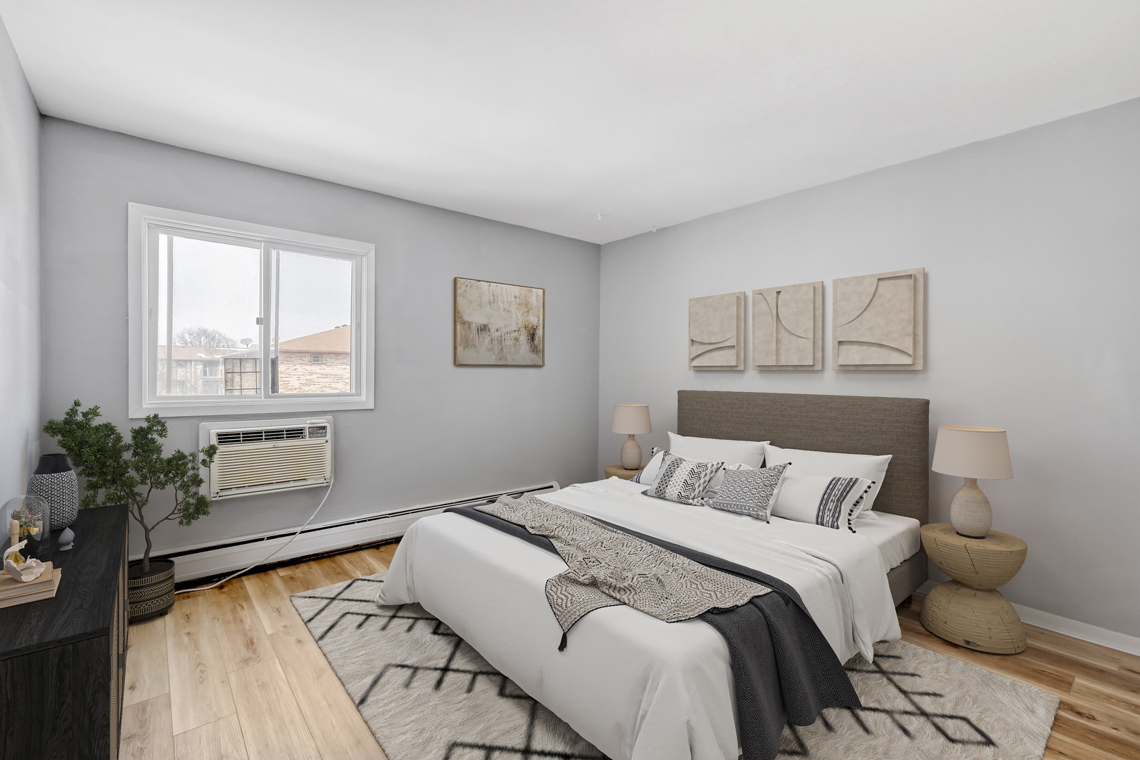 147 W Elk Trail #345, Carol Stream, IL 60188