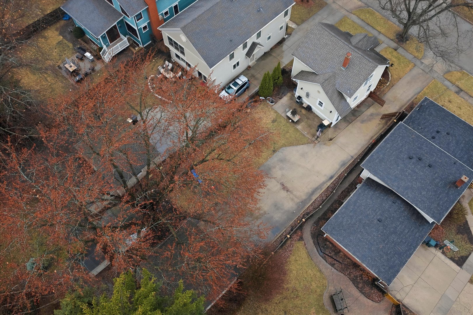 237 W Austin Avenue, Libertyville, IL 60048