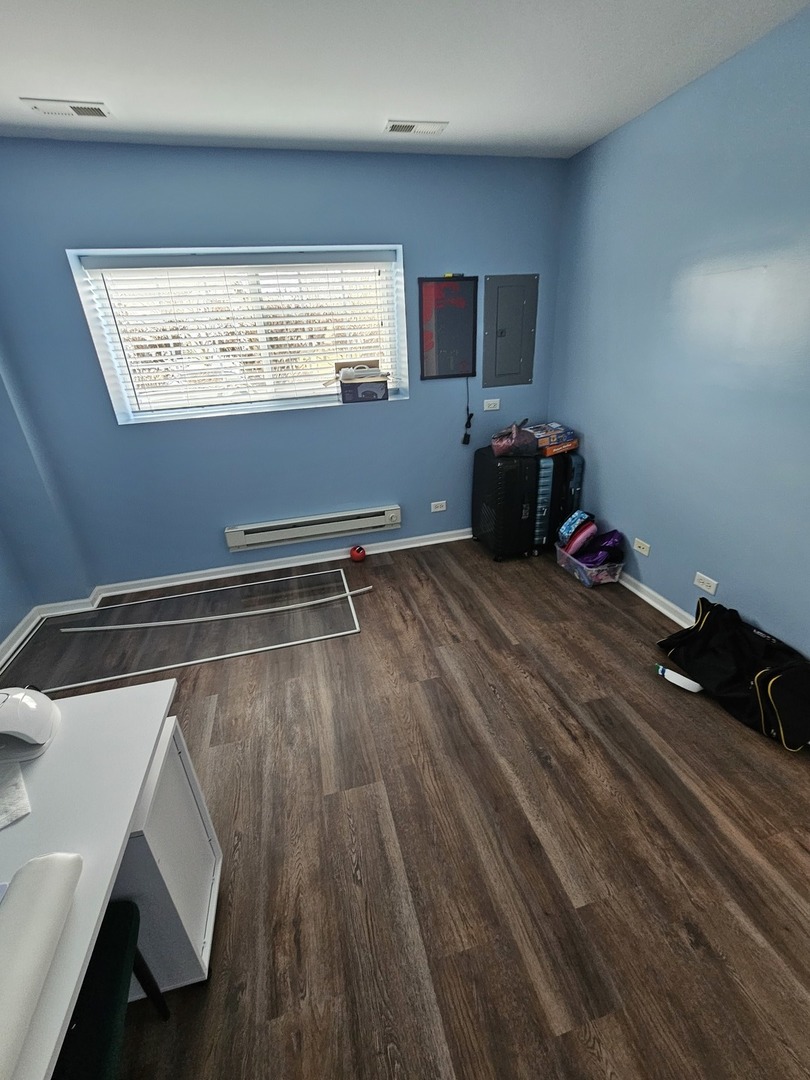 621 Lincoln Station Drive #621, Oswego, IL 60543