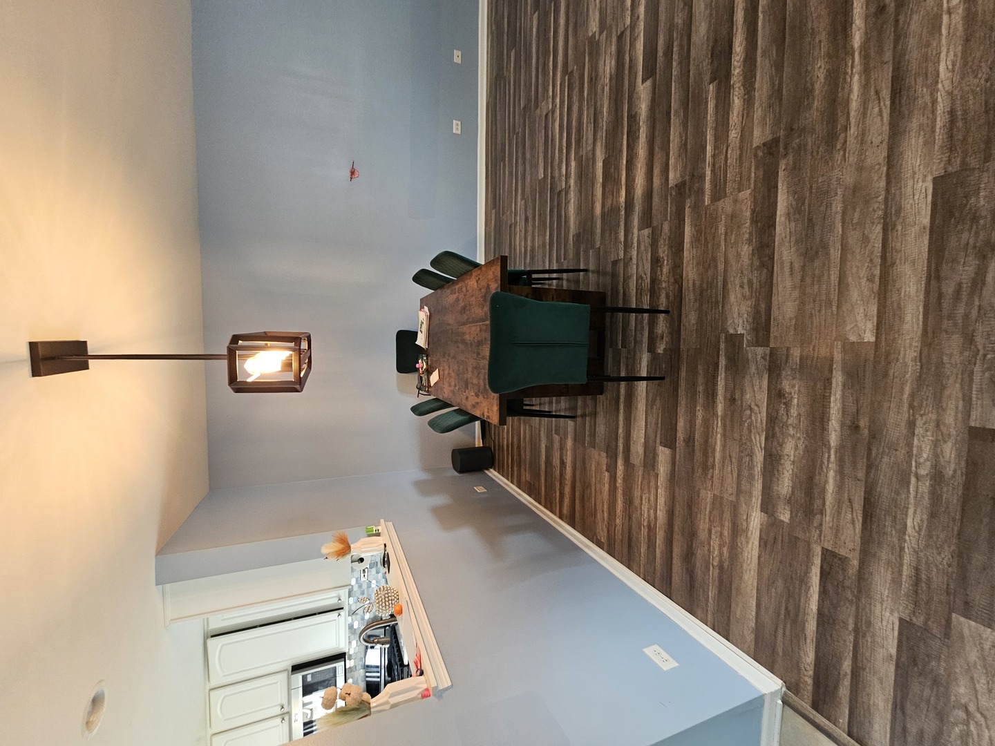 621 Lincoln Station Drive #621, Oswego, IL 60543