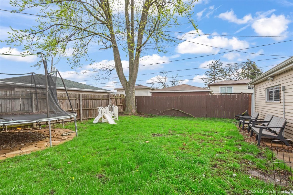 16419 Terry Lane, Oak Forest, IL 60452