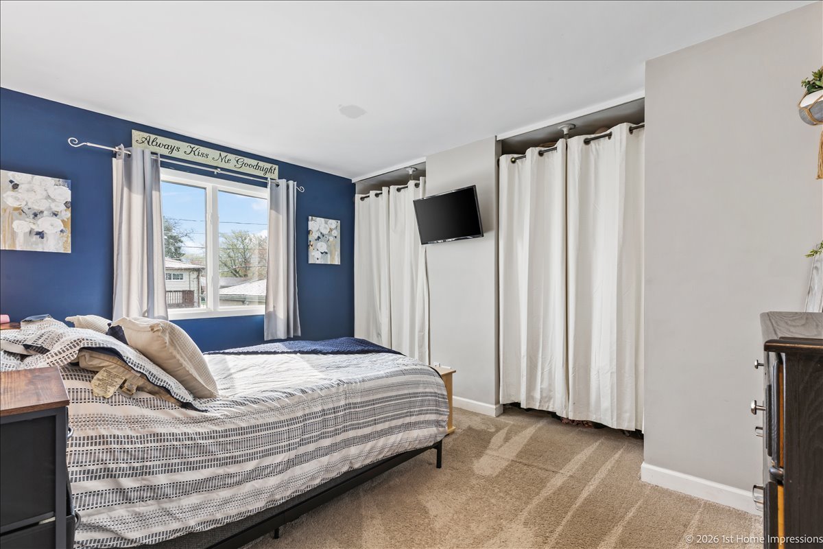 16419 Terry Lane, Oak Forest, IL 60452