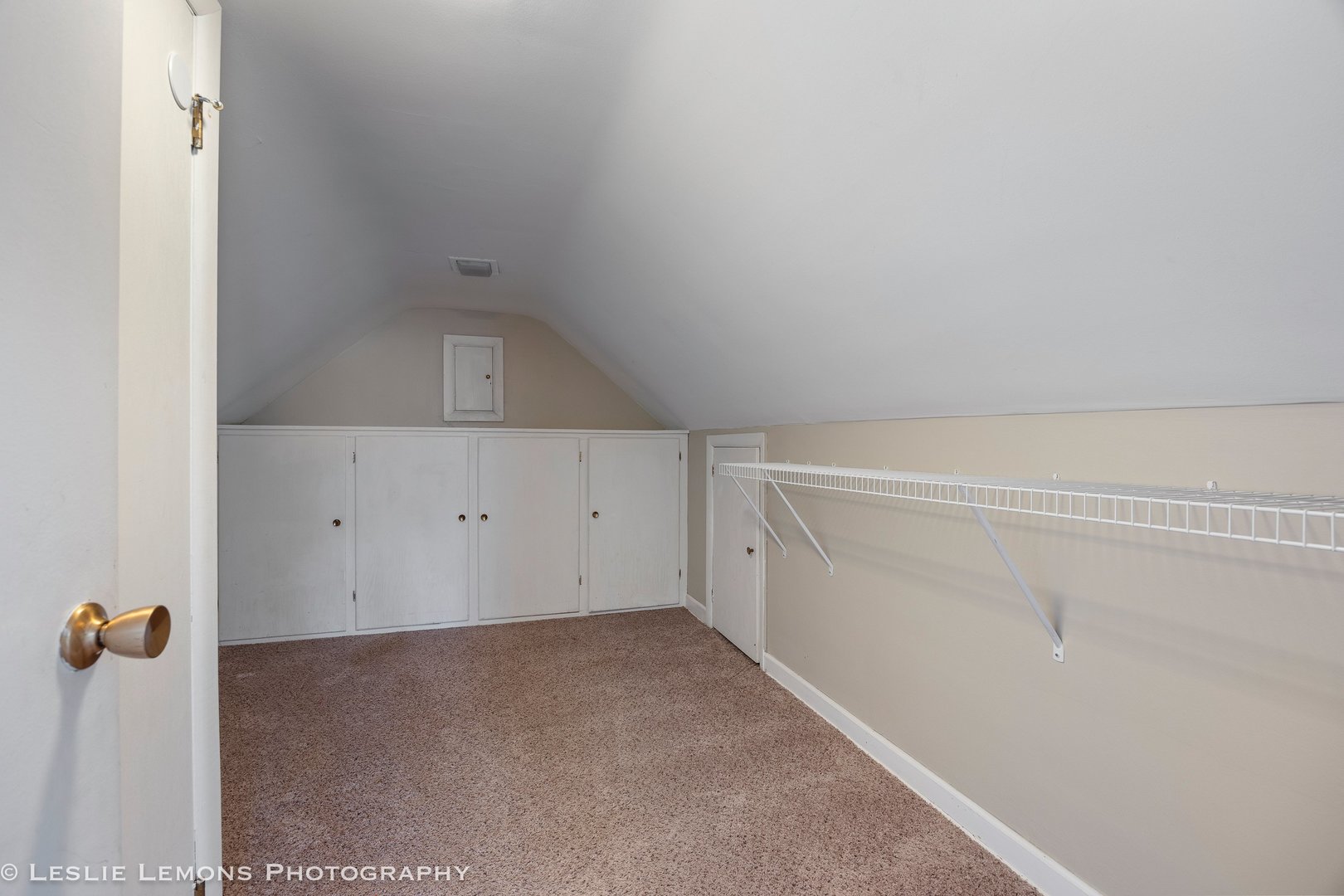 7162 N MOODY Avenue, Chicago, IL 60646