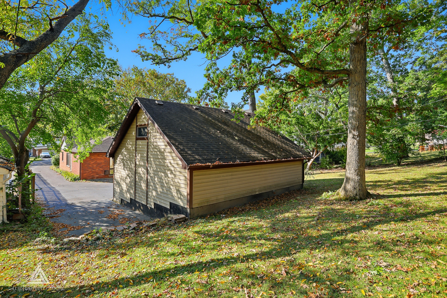 7354 W Palos Avenue, Palos Heights, IL 60463