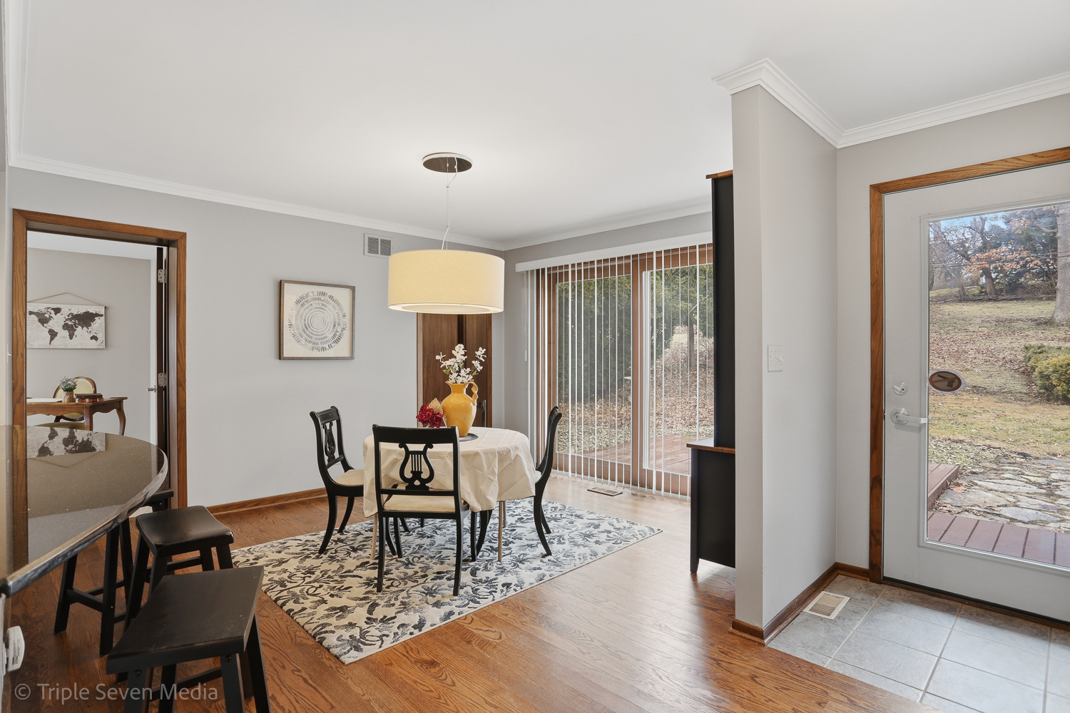 7354 W Palos Avenue, Palos Heights, IL 60463