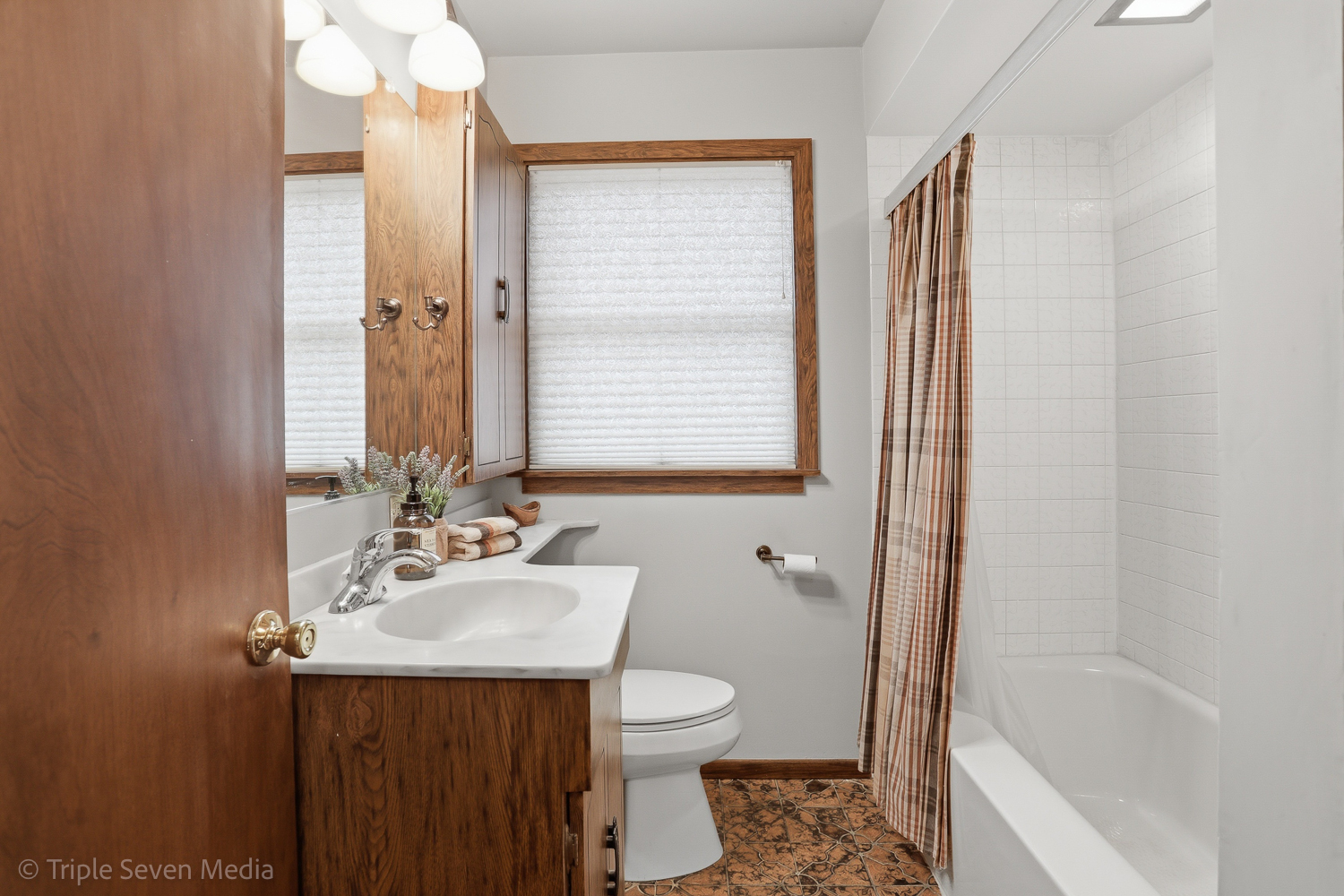 7354 W Palos Avenue, Palos Heights, IL 60463