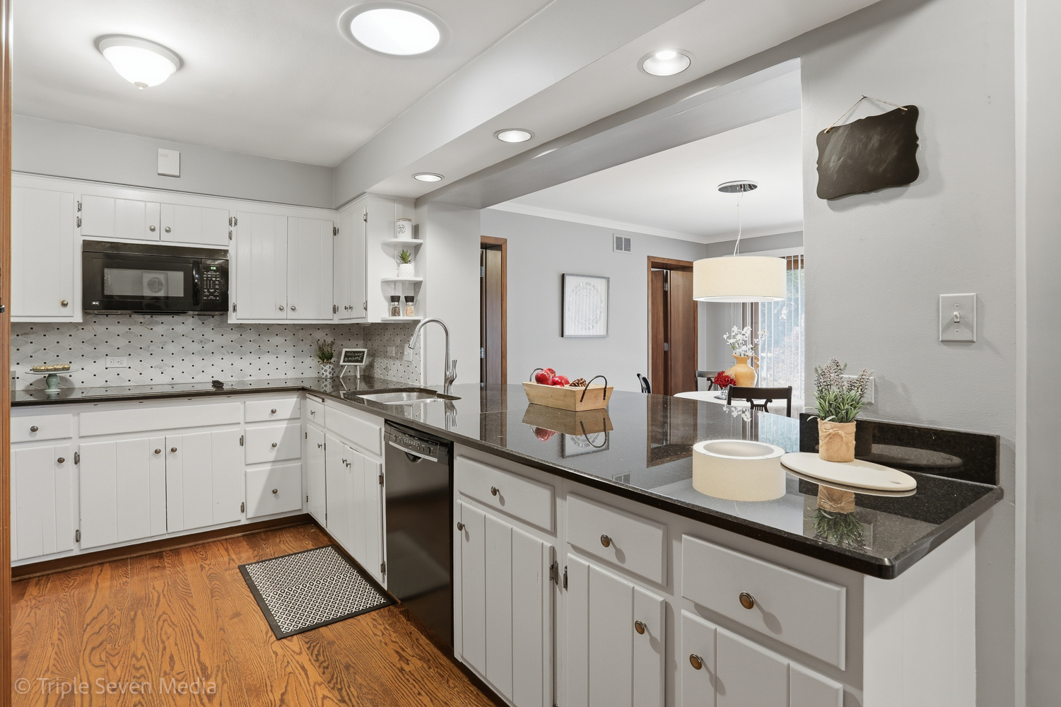 7354 W Palos Avenue, Palos Heights, IL 60463