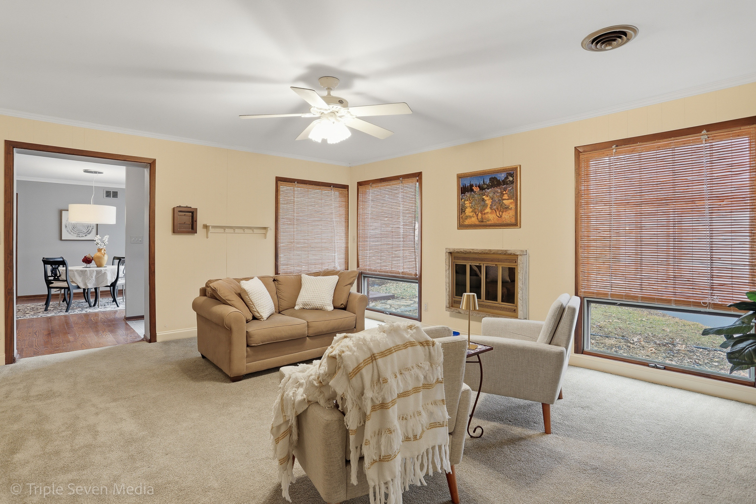 7354 W Palos Avenue, Palos Heights, IL 60463