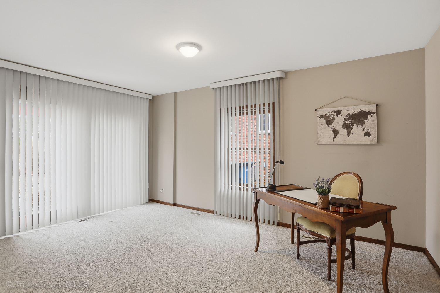 7354 W Palos Avenue, Palos Heights, IL 60463