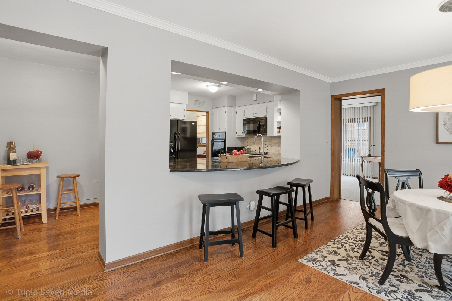 7354 W Palos Avenue, Palos Heights, IL 60463