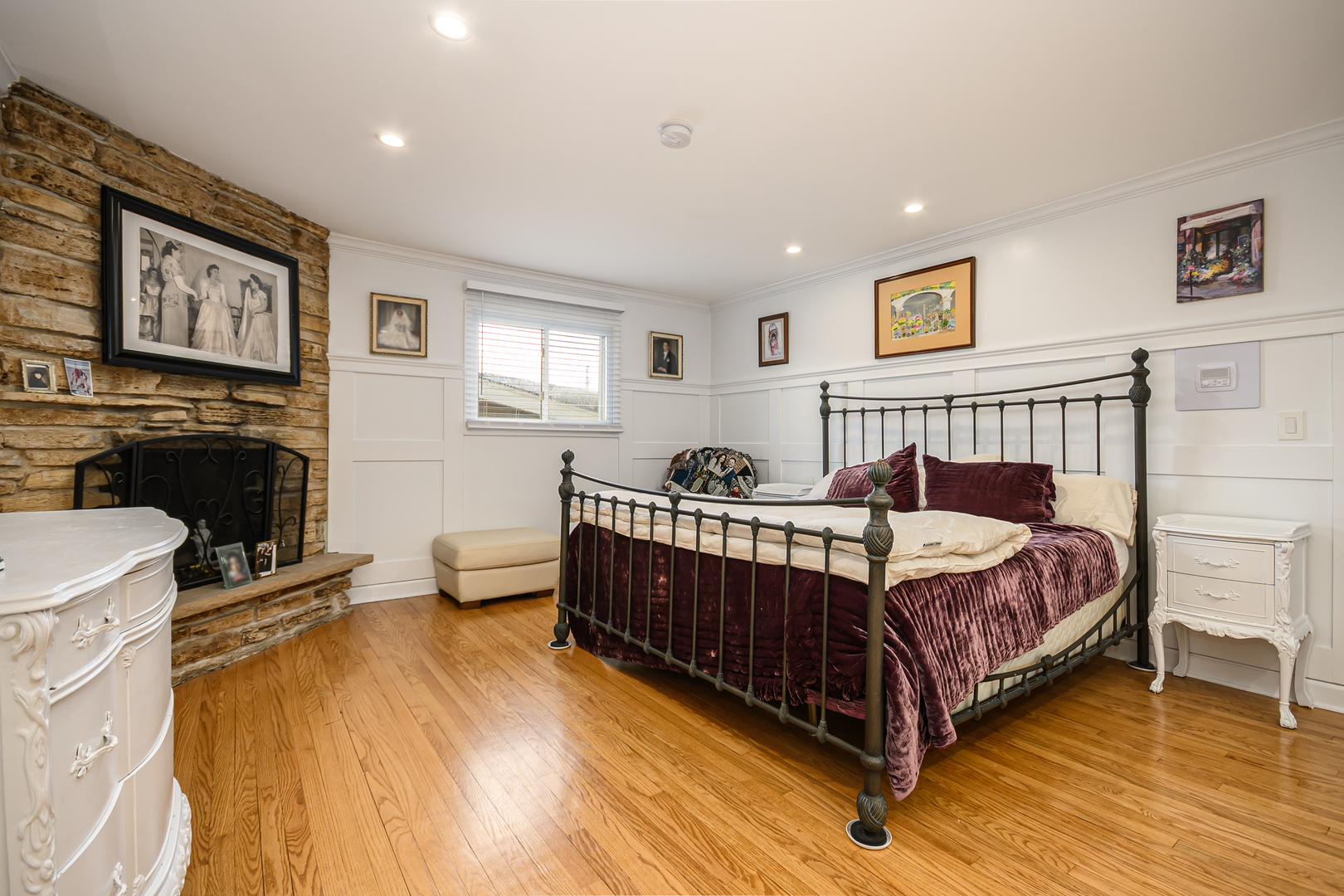 9833 N Lauren Lane, Niles, IL 60714