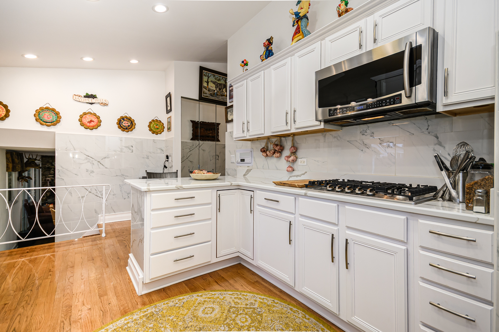 9833 N Lauren Lane, Niles, IL 60714