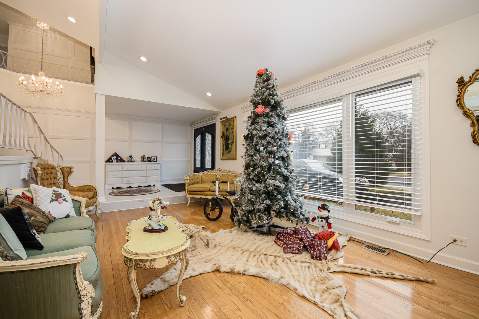 9833 N Lauren Lane, Niles, IL 60714