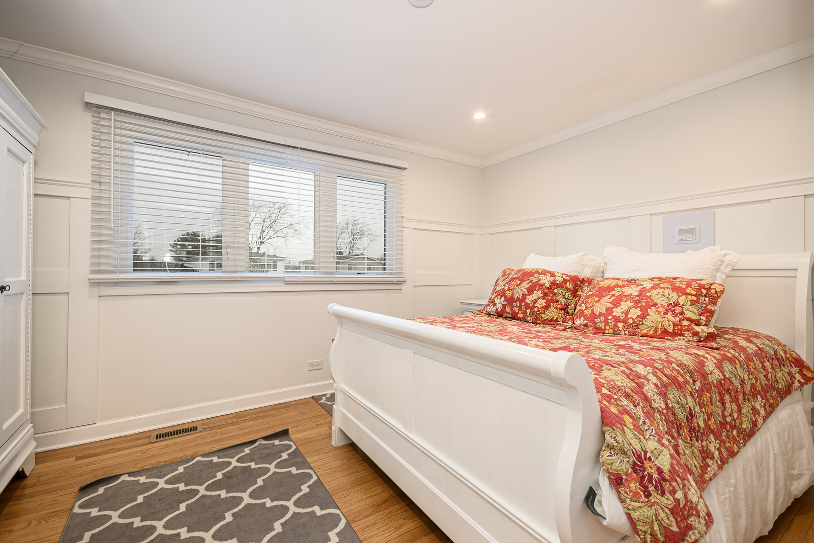 9833 N Lauren Lane, Niles, IL 60714