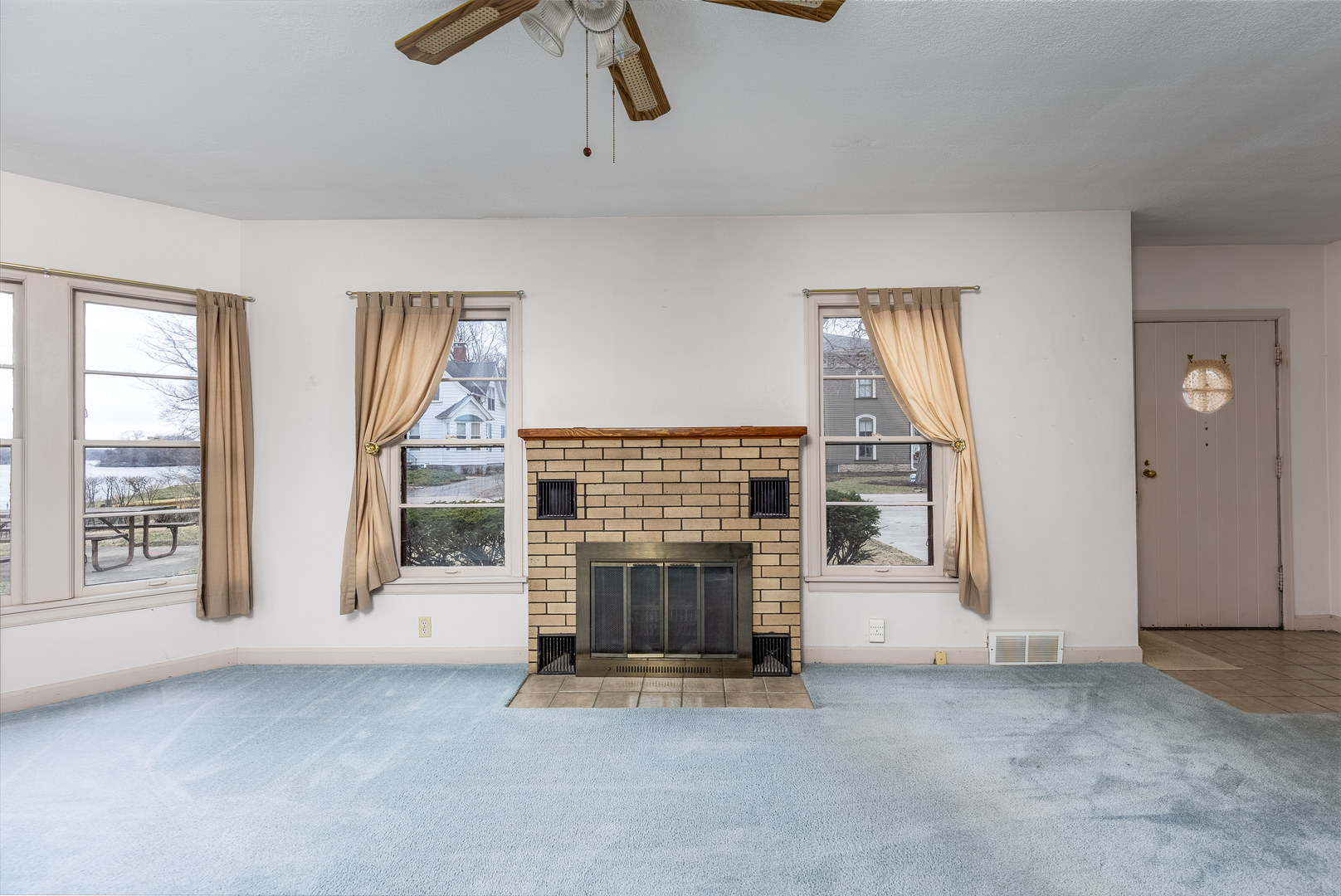 226 Clay Street, Ottawa, IL 61350