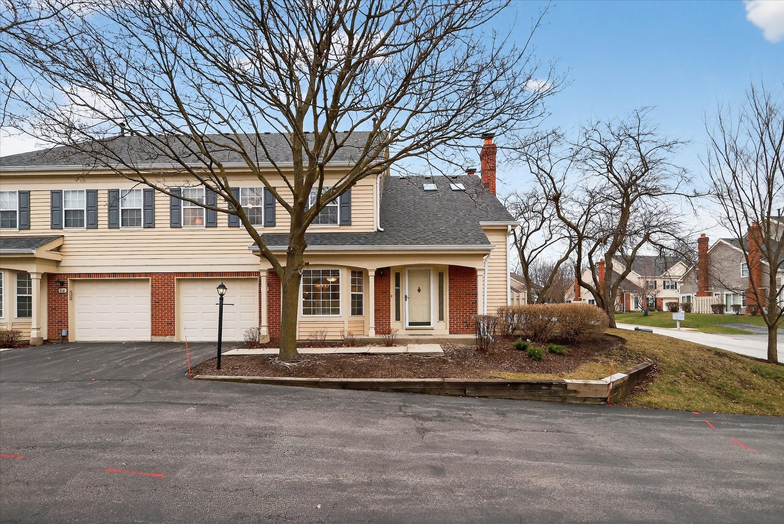 217 New Bridge Court, Palatine, IL 60067