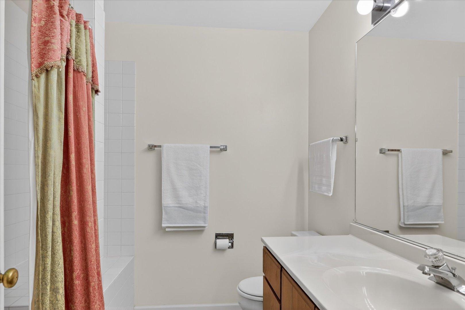 217 New Bridge Court, Palatine, IL 60067