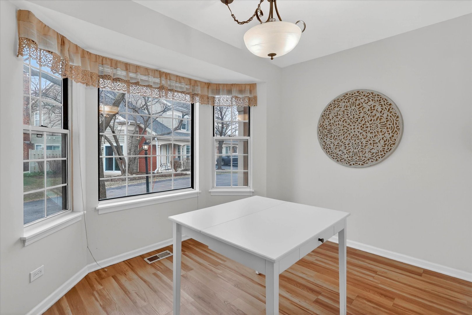 217 New Bridge Court, Palatine, IL 60067