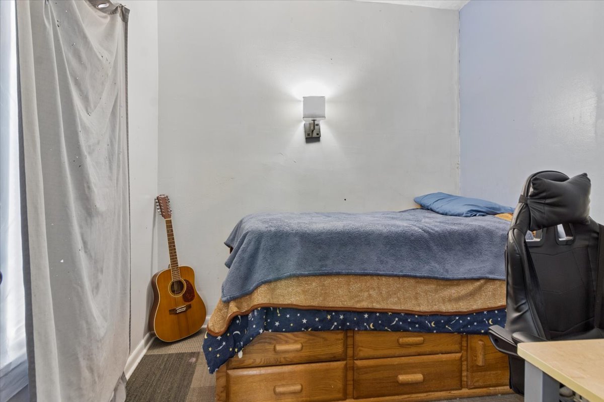 1404 Benton Street, Rockford, IL 61107