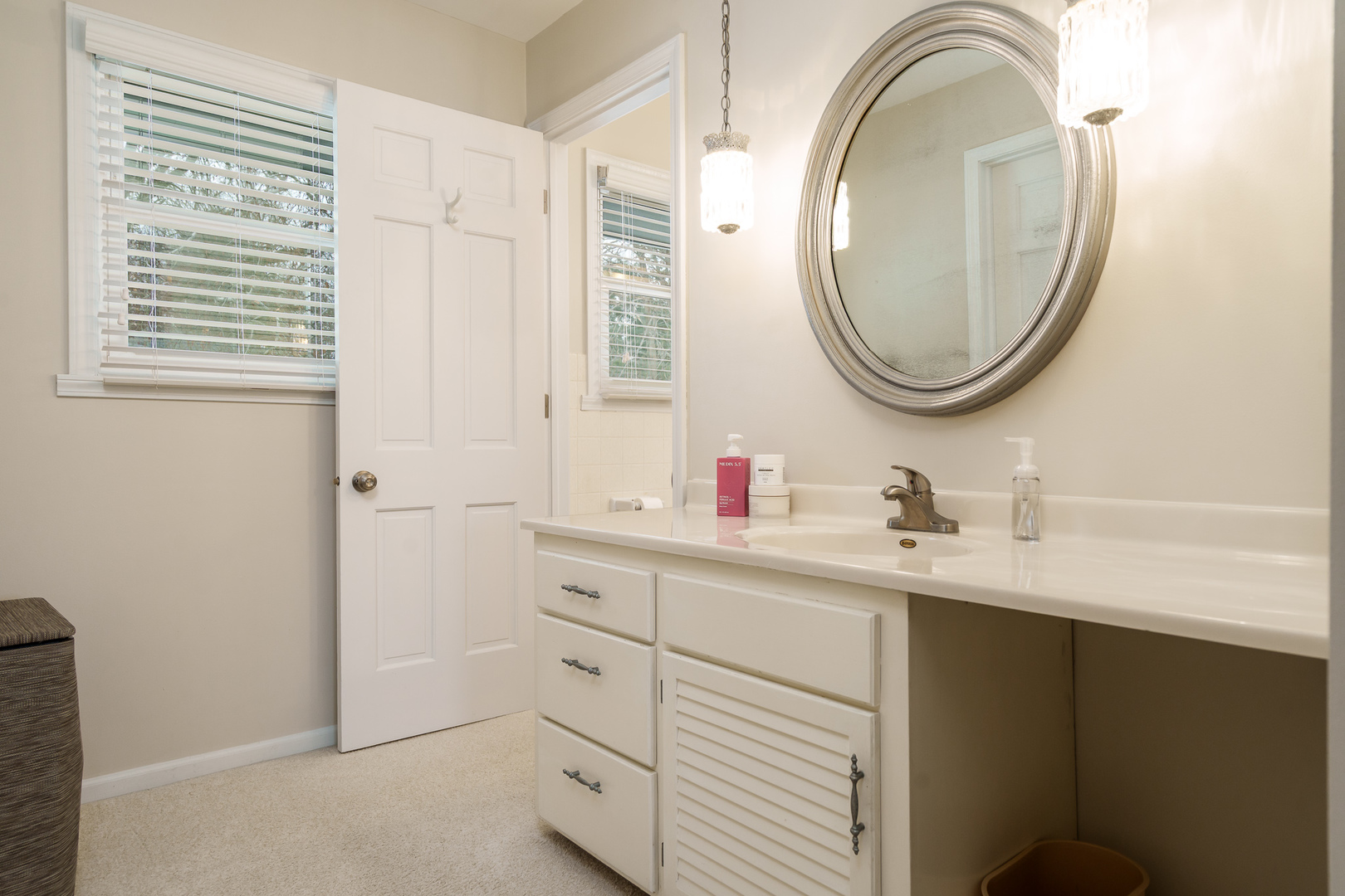 4552 Sunderman Road, Rockford, IL 61114