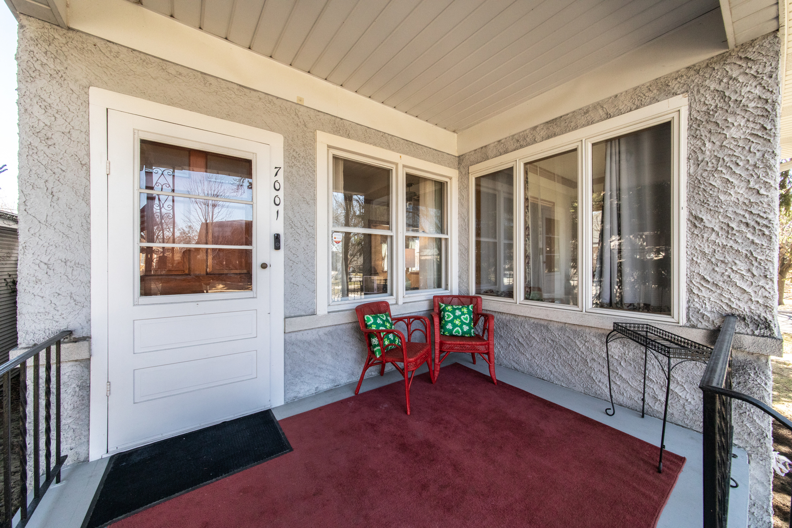 7001 N Ozark Avenue, Chicago, IL 60631