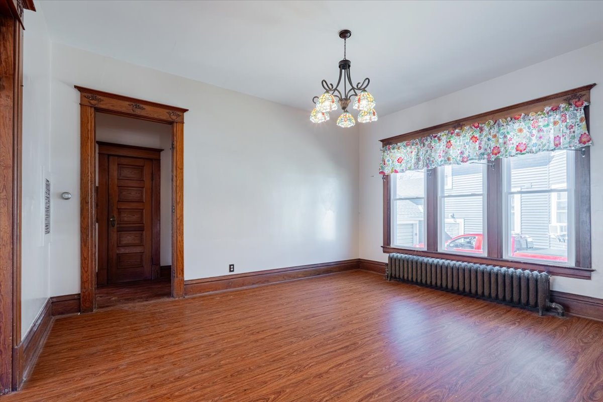 709 N Center Street, Clinton, IL 61727