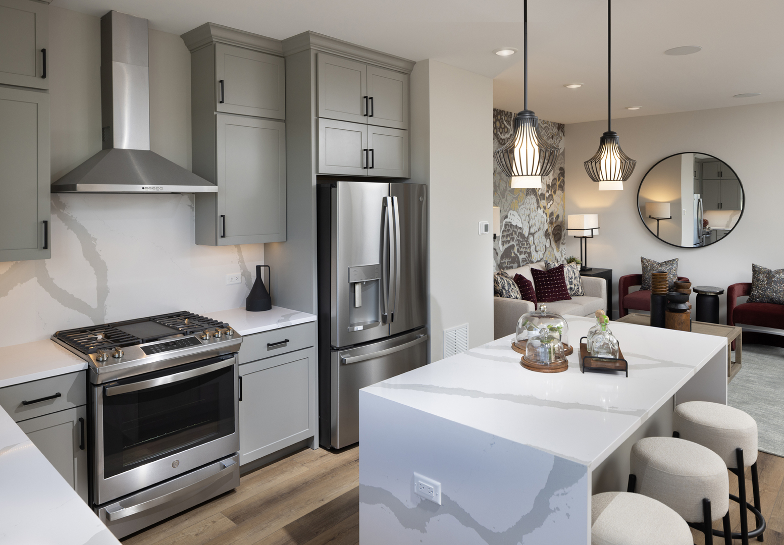 2711 Stone Circle, Geneva, IL 60134