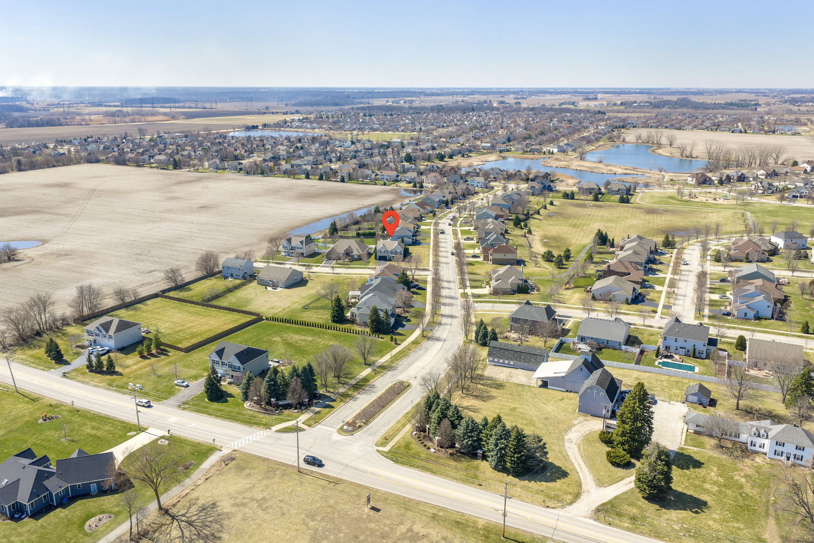 890 Stratford Drive, North Aurora, IL 60542