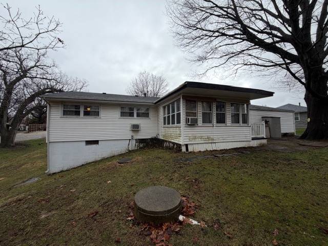 5563 Stone Road, Clinton, IL 61727