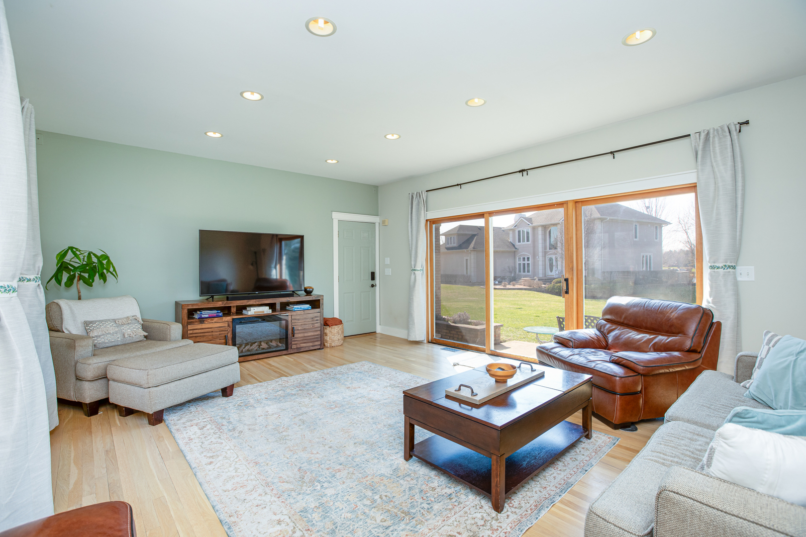 4N630 Eaton Way, West Chicago, IL 60185