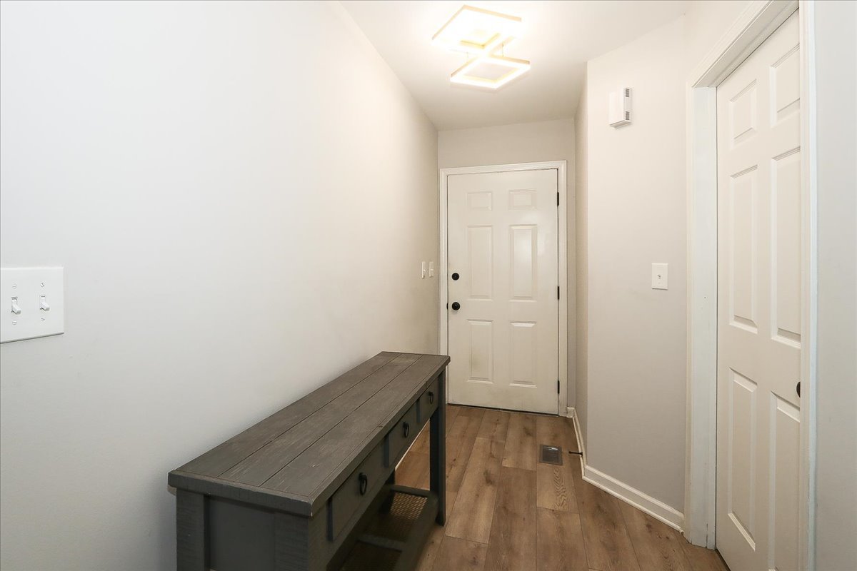 1719 Autumn Avenue #B, Schaumburg, IL 60193