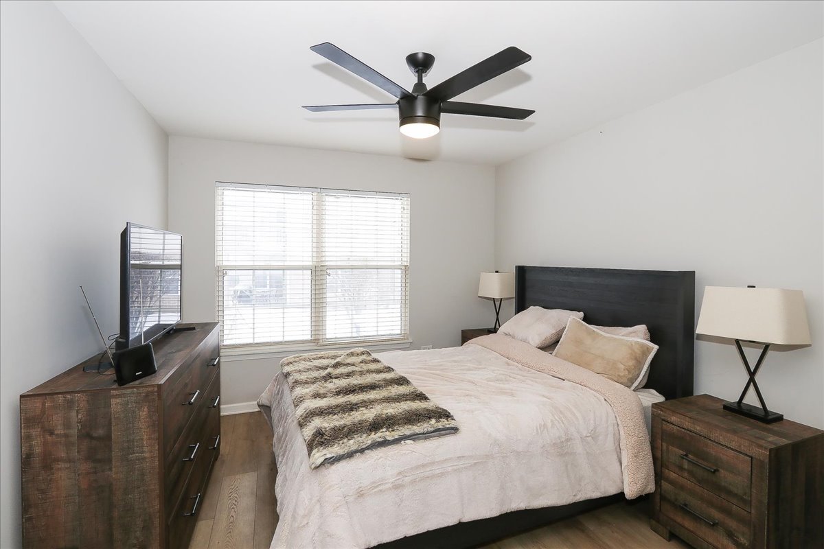 1719 Autumn Avenue #B, Schaumburg, IL 60193