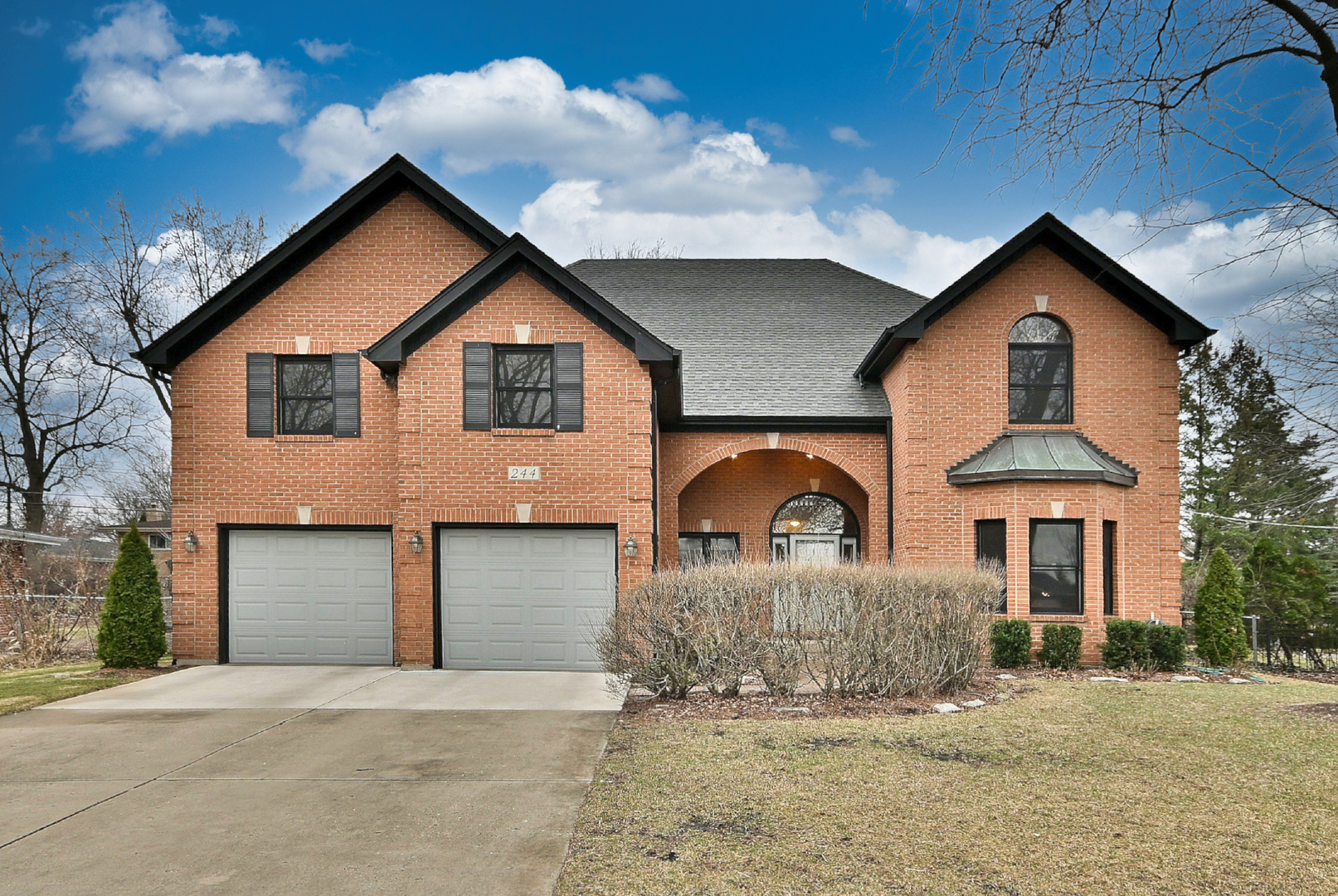 244 S Linden Avenue, Elmhurst, IL 60126