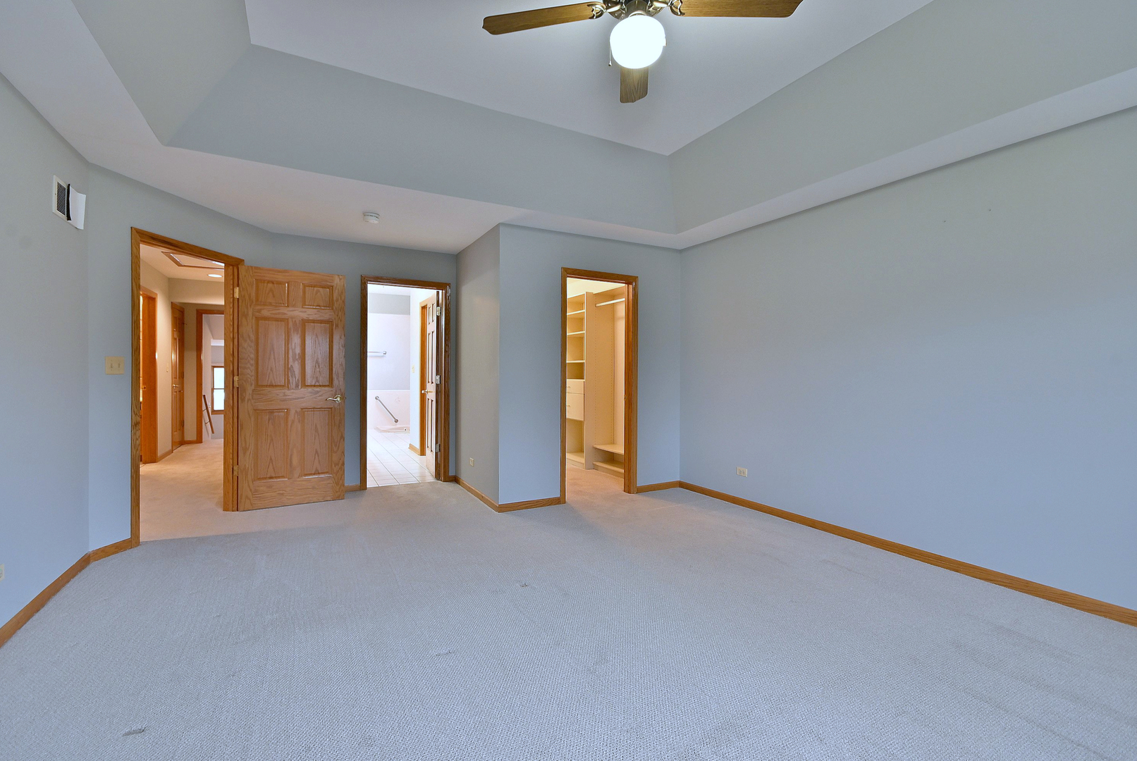 244 S Linden Avenue, Elmhurst, IL 60126