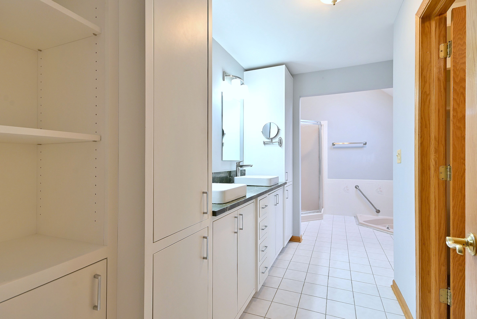 244 S Linden Avenue, Elmhurst, IL 60126