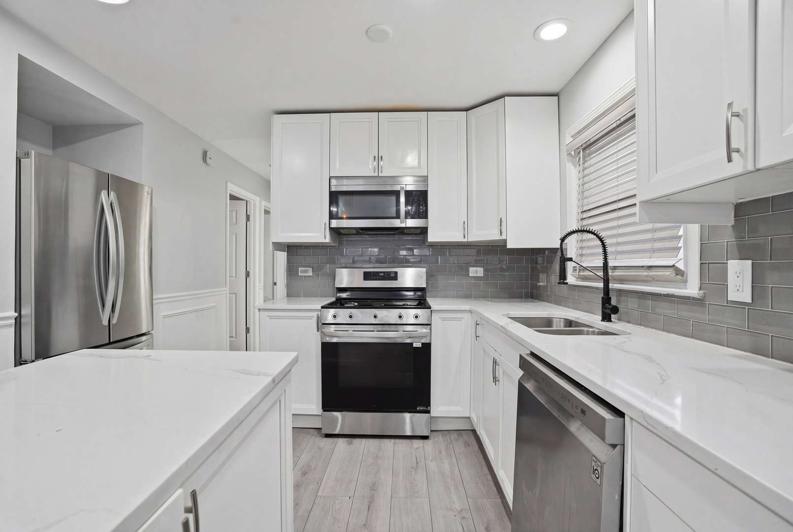 295 Prairie Avenue, Calumet City, IL 60409