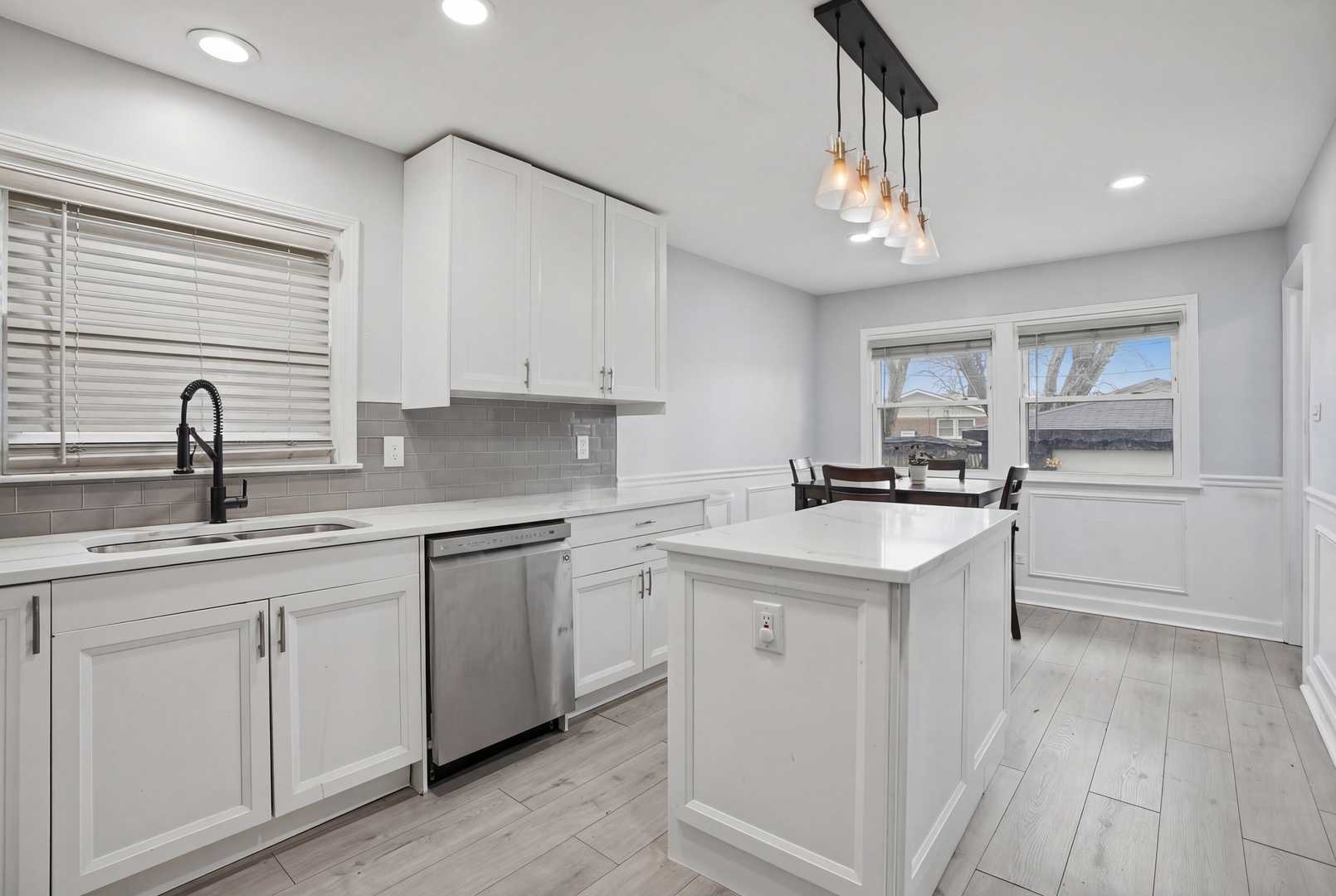 295 Prairie Avenue, Calumet City, IL 60409