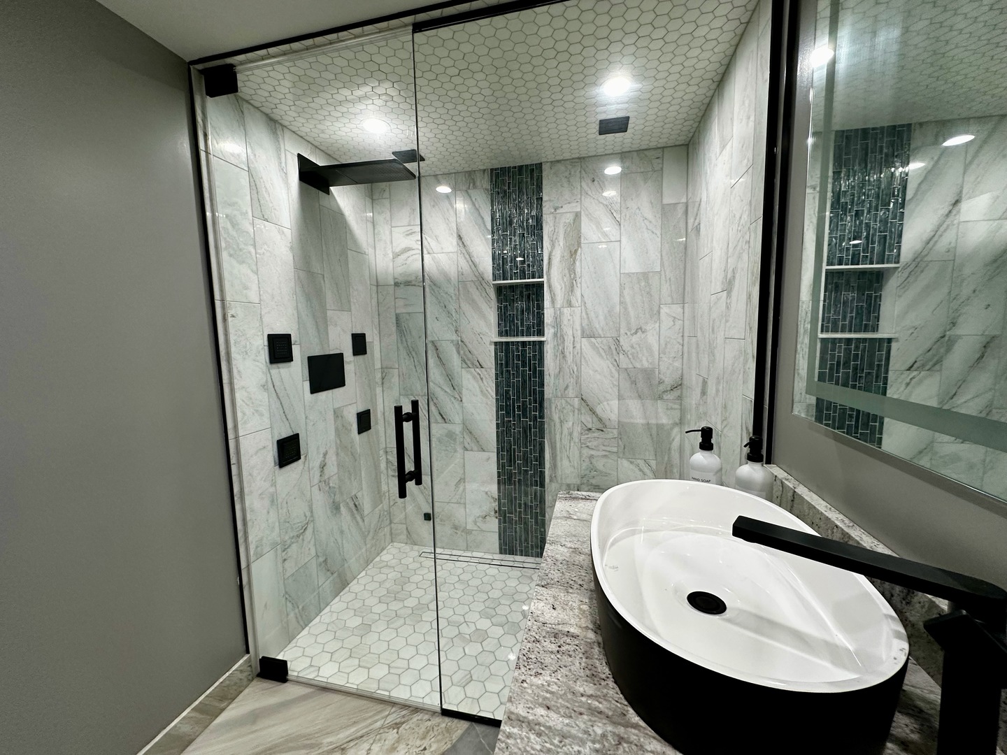 1325 Scoville Avenue, Berwyn, IL 60402