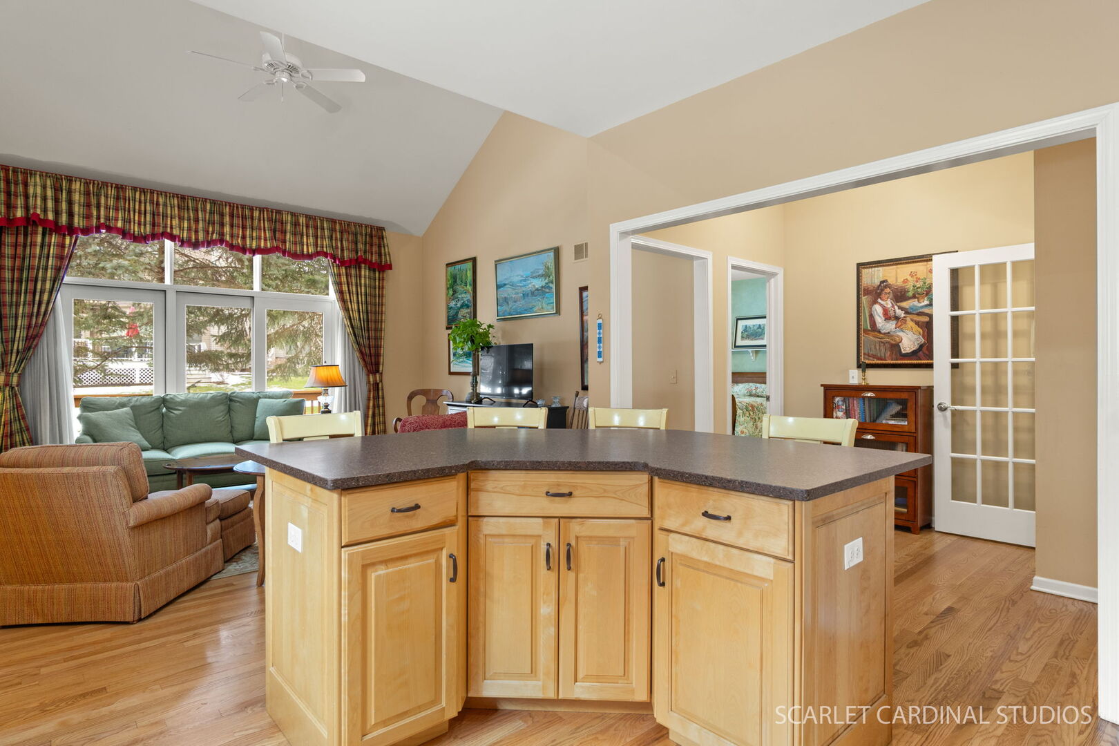 1N118 Mission Court, Winfield, IL 60190