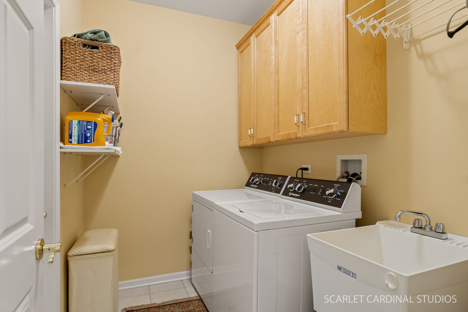 1N118 Mission Court, Winfield, IL 60190