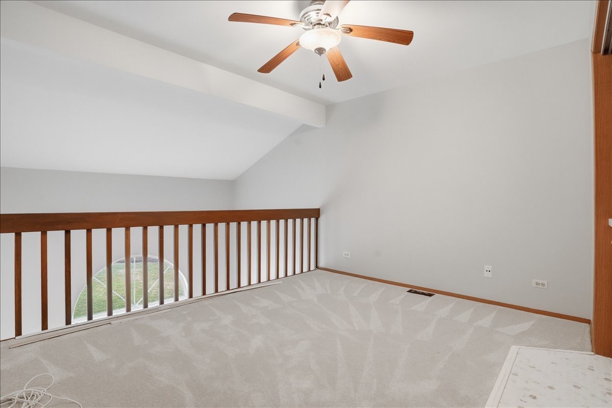 34305 N Homestead Road, Gurnee, IL 60031